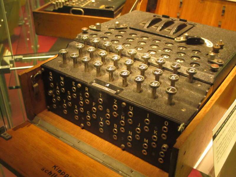 Three rotor Enigma machine with stecker board