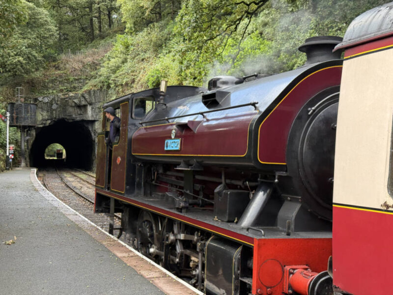 Victor pulling into Haverthwaite