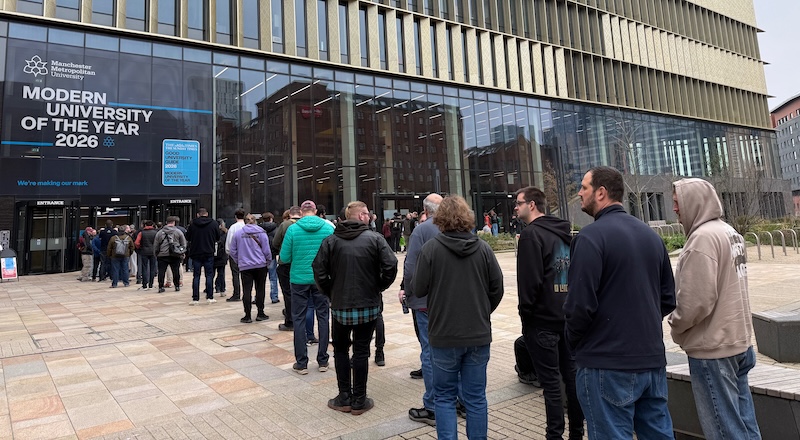 SMRRF 2026 - Queuing to get in