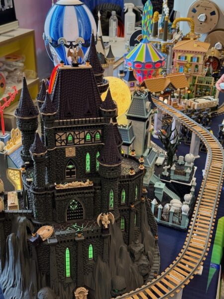SMRRF 2026 - 3D printed town complete with working railway