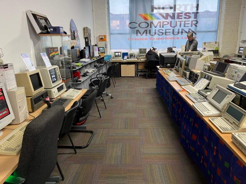 North West Computer Museum - Lots more exhibits