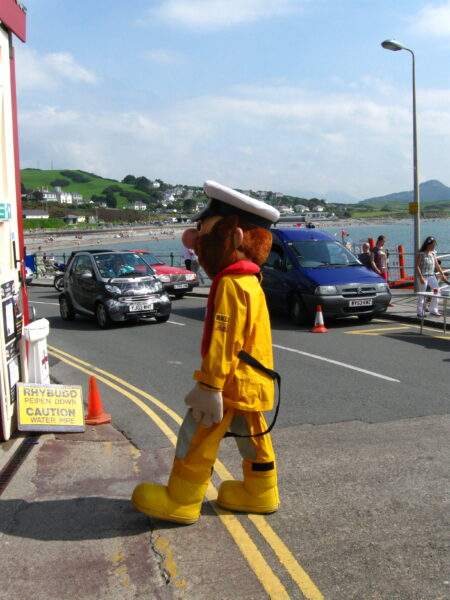 Stormy Stan visits lifeboat station